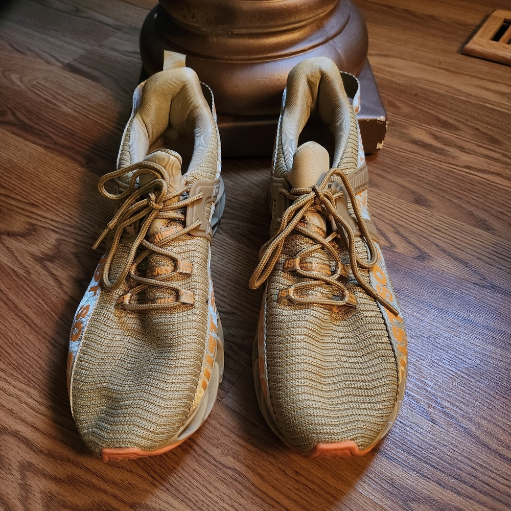 Nike Tan and Orange Running Shoes